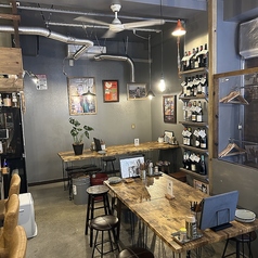 2名様～4名様がけのテーブル席を組み合わせて、人数に合わせたお席をご用意いたします！