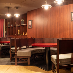 クラシックな雰囲気のフロア