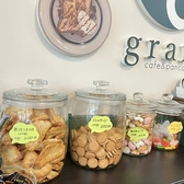 昭和の駄菓子屋さんと同じものを販売しています♪ 懐かしい味はいかがですか？