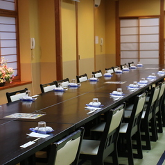 最大60名様までOKな床の間付の宴会場