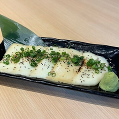 出汁漬けモッツァレラ炙り