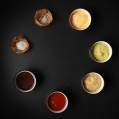 SALT(塩)は2種類から、DIP SAUCE(ディップ)は5種類から!