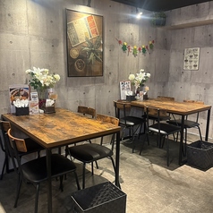 カレーとチュロスのお店WAYAWAYA CAFEの雰囲気2