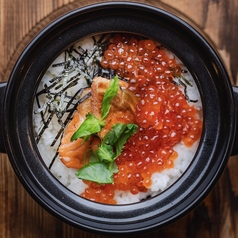 炭火焼　鮭いくら親子丼　一合(2人前程度）