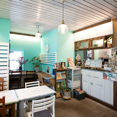 2人掛けのテーブル席です。ご友人やデートなど幅広いシーンでご利用頂けます。