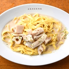 「伊勢湾のお魚」鮮魚ローストと愛西蓮根のバーニャカウダソース　生フェットチーネ