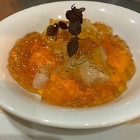 おひとり様用メニューも充実。日常の疲れを癒すビストロ