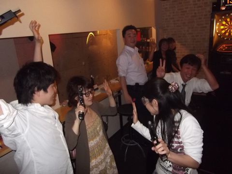 【ミニパーティーなら★】4名様からOKのパーティープランは、ゲーム&飲み放題→2500円