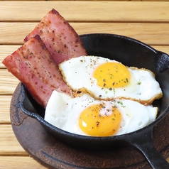ベーコンエッグ
