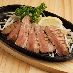 厚切り芯タンの炭火焼き