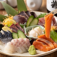 自慢の旬の魚介を使用した数々の逸品！