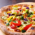 【石窯で焼くナポリピッツァ】ピッツァ職人が焼きあげる自慢の本格ナポリピッツァをご堪能ください！