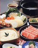 心斎橋にし家！みんな大好きなしゃぶしゃぶも名物料理の一つです。もちろん、こだわりの厳選した素材を使用し、とろけるようなお肉を思う存分味わえます。〆は「にし家」のうどん！もちろんお替り自由です！ 会食・接待に最適な「しゃぶしゃぶ鍋コース」をぜひ一度お召し上がりください。