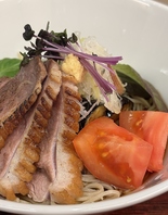 定番の蕎麦から季節の創作蕎麦まで取り揃えております。