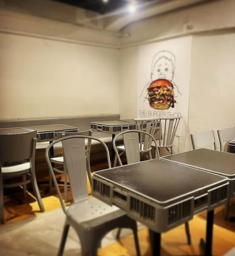 THE BURGER SHOP 馬喰町の雰囲気1