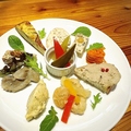料理メニュー写真 前菜10種盛り合わせ