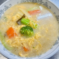 野菜入り玉子スープ