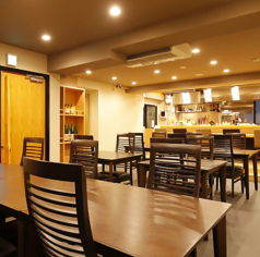 20名～30名の貸切宴会も承っております。歓送迎会や忘新年会などにご活用だけますので、ご予算やコース内容についてお気軽にご相談ください。