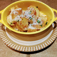 ポテトフライ~ゴルゴンゾーラクリームソース~