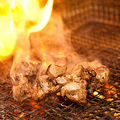 料理メニュー写真 ヤブサメ鶏炭火焼き