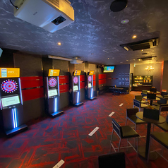 B-GARAGE 梅田茶屋町店の雰囲気2