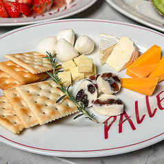 Cheese Assortment チーズ盛り合わせ