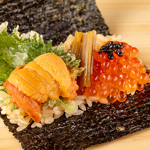 老舗有名料亭で腕を振るった経験を持つ料理人がひとつひとつ心を込めて創る日本料理