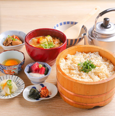 平日限定ランチは鯛めし食べ放題！