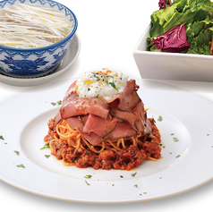 利久食堂牛たんローストビーフとボロネーゼパスタ