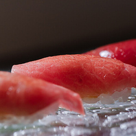 季節の訪れを感じる「はしり」を厳選したおまかせコース