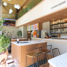 cafe&bar ZEN 博多祇園店の雰囲気1