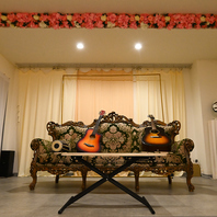 誕生日パーティーは盛大に。ネパール文化を味わえます♪