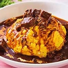 ごろっと牛肉オムライス (ケチャップライス)