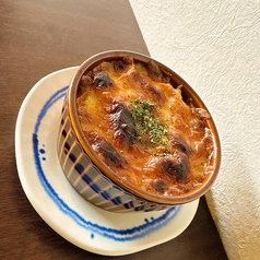 なめこと鶏ハラミのココットグラタン