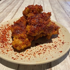 鶏モモ肉の赤鬼揚げ