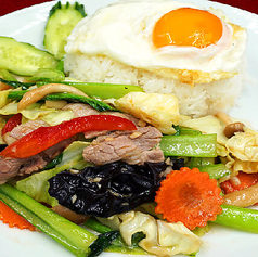 パッパクロンミットラーカオ(五目野菜炒めご飯)