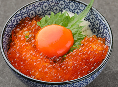 赤玉子かけイクラご飯