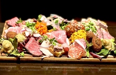 本日の前菜盛り合わせ　Antipasto misto