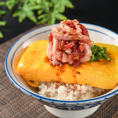 肉屋のだし巻きユッケ丼