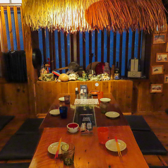 5名様から8名様までご利用可能な座敷席は、1卓完備しております。お客様の人数に合わせて使える便利な座敷席は、お食事メインのご利用からお酒と一緒に楽しむご宴会利用まで、幅広いシーンでお使いいただけます。お席の予約も承っておりますので、お気軽にご利用ください！お客様のご予約を心よりお待ちしております。