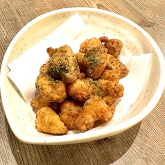 ごぼうチップス/自家製チーズ春巻き/チキンヤローナゲット/なんこつのから揚げ