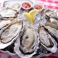 NY本店を彷彿とさせる店内で味わうフレッシュオイスター