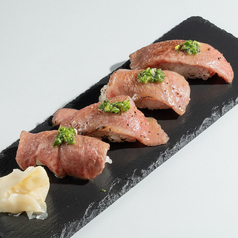 福島牛の炙り寿司(4貫)※