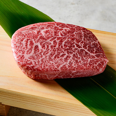 近江牛厳選部位5種焼肉盛合せの写真