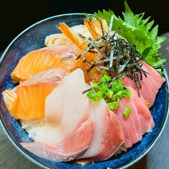 豪華絢爛本日の海鮮丼