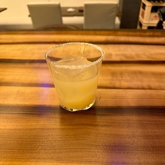 ソルティードック(ウォッカ×グレープフルーツ×塩)