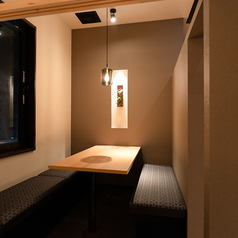 少人数での宴会にもおすすめ。美味しい料理とお酒を囲みながら、賑やかなひとときをお楽しみください。