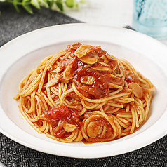 トマトとにんにくのパスタ