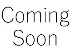 4名がけテーブル席が３つ、6名がけテーブル席が１つご用意ございます。店内は靴を脱いでゆったりとお過ごしいただける座敷席となっております。