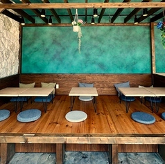 5.お子様連れに人気の小上がりのお席もございます。